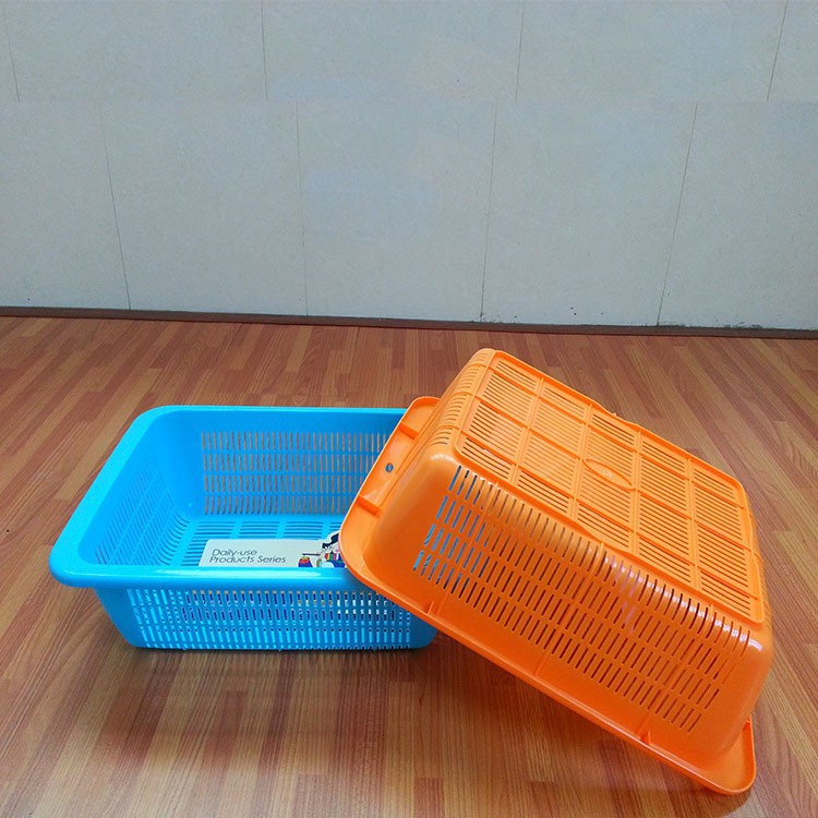 Factory Direct Sales Kitchen Supplies Creative Plastic Rectangular Sieve Drain Basket Vegetable Retainer Storage Basket Rice Rinsing Sieve 0594