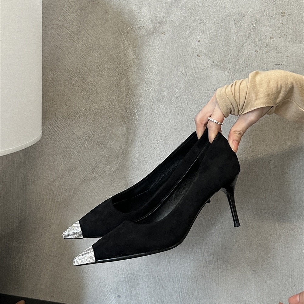 2023年秋季新款法式尖头黑色高跟靴女金属头水钻性感细跟职业单鞋