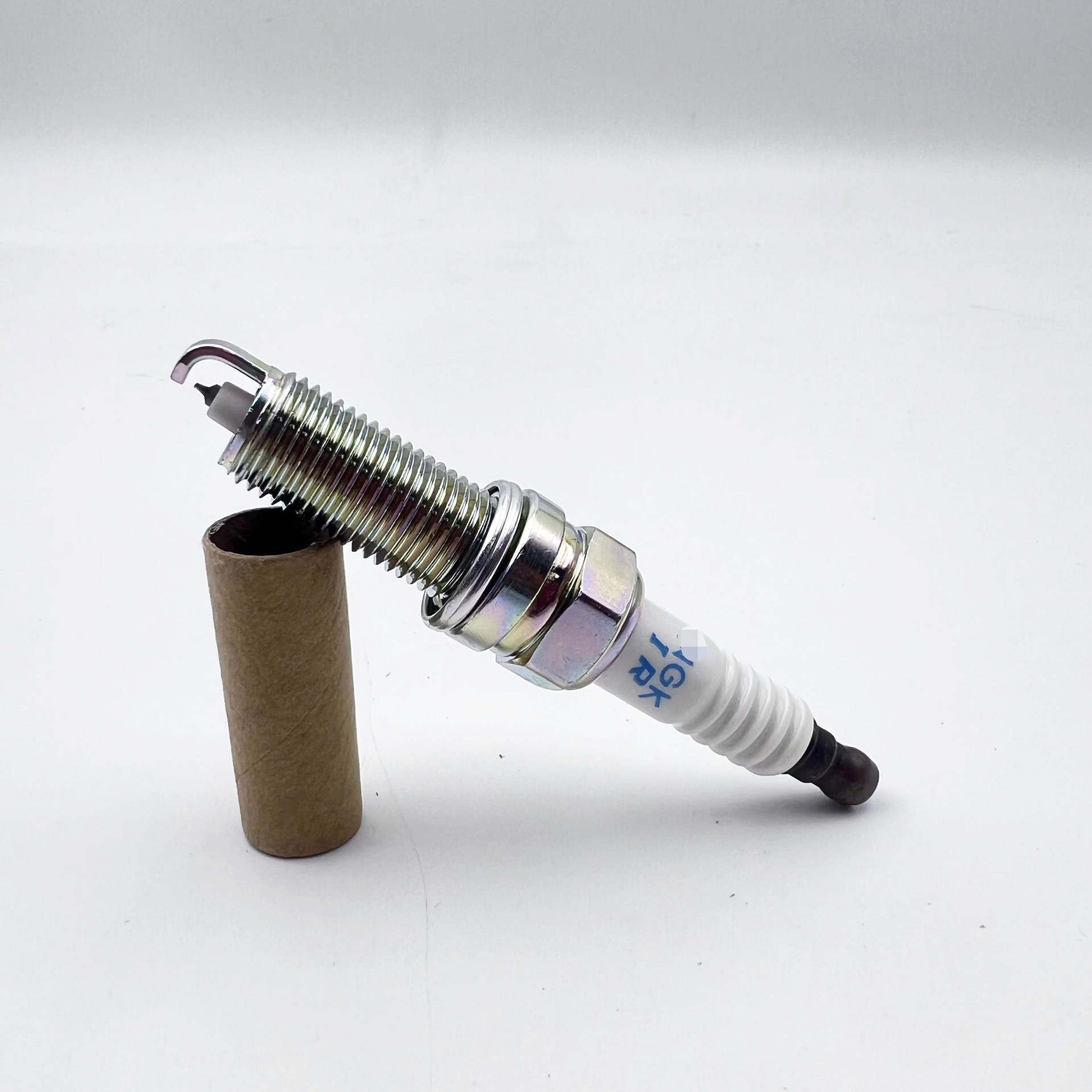 跨境批发汽车火花塞spark plug适用于三菱bkr5e-11(ms851357)