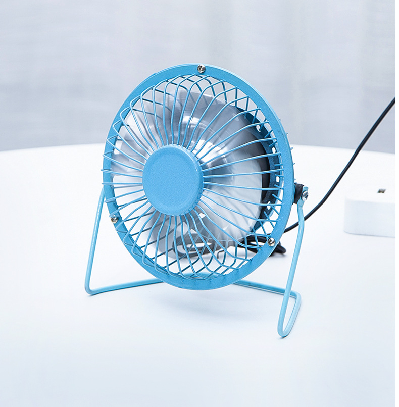usb小风扇4寸迷你小电风扇小型静音家用办公室学生宿舍床头批发