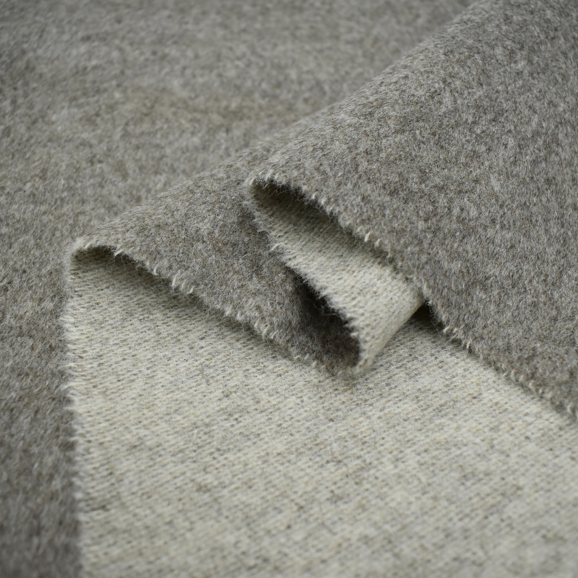 【现货】全毛绵羊绒单面顺毛gao品质素色羊毛外套毛呢面料 w7011