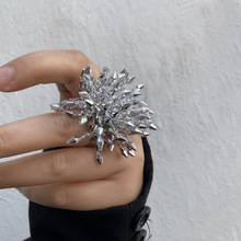 新款手工水晶花朵个性戒指女网红气质时尚甜美夸张大气指环配饰