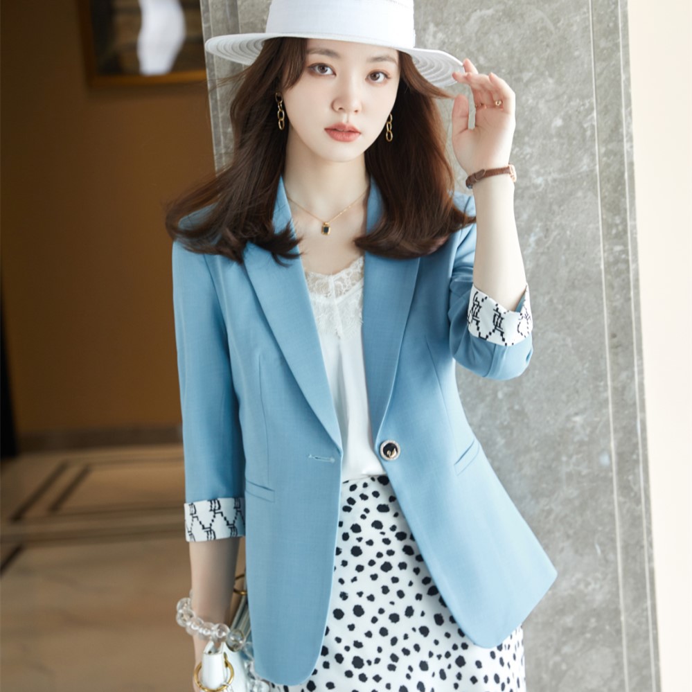 蓝色休闲小西装外套女春夏2022新款七分袖薄款修身时尚气质西服女