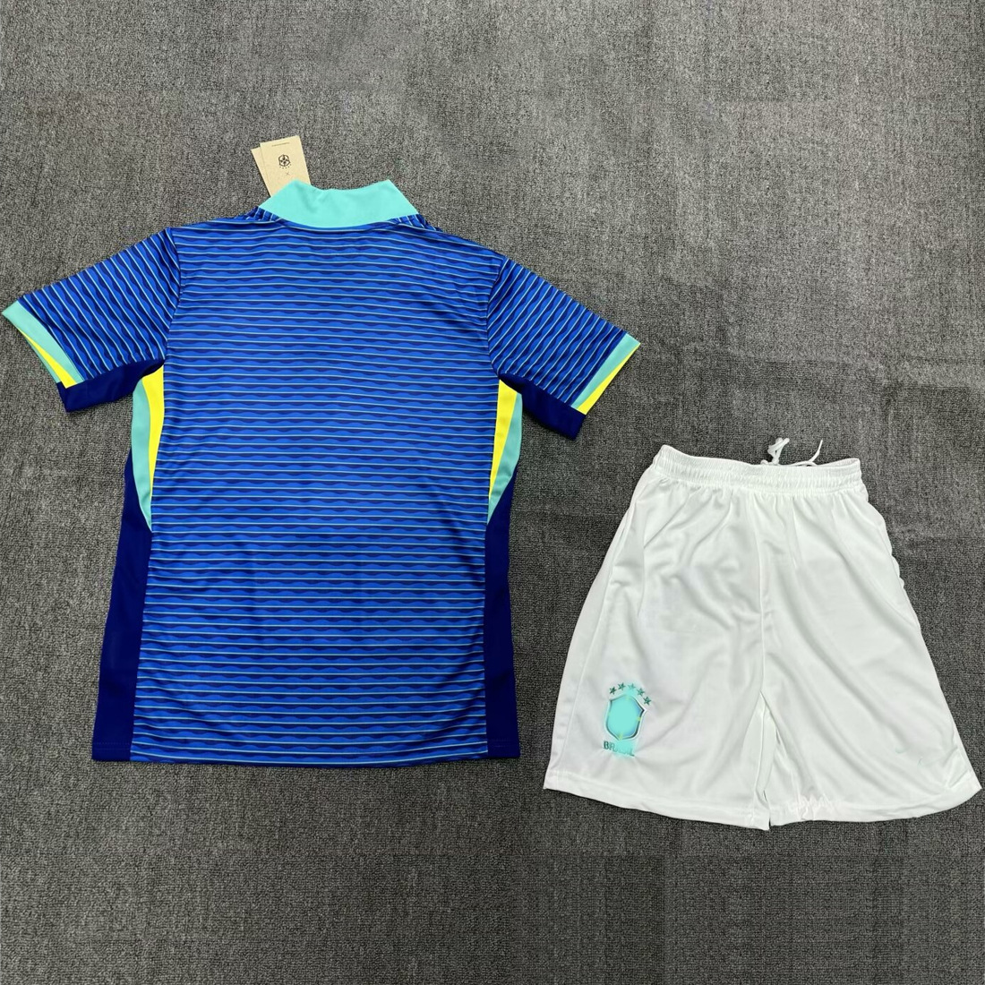 2425巴西客场球衣短袖成人套装足球服比赛服蓝色印号一套代发