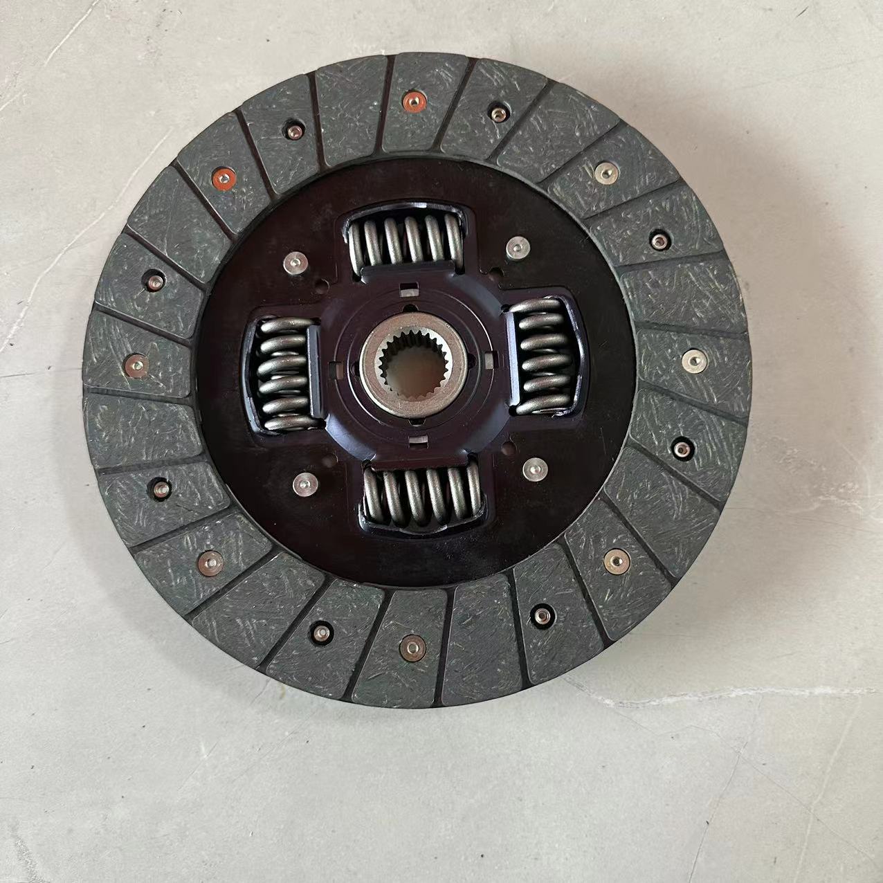 汽车配件离合器片适用于尼桑 30100-87g01-阿里巴巴