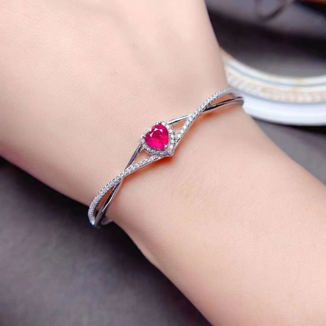 新烧心形红宝石手镯925银镶红宝石设计手链手镯彩宝饰品
