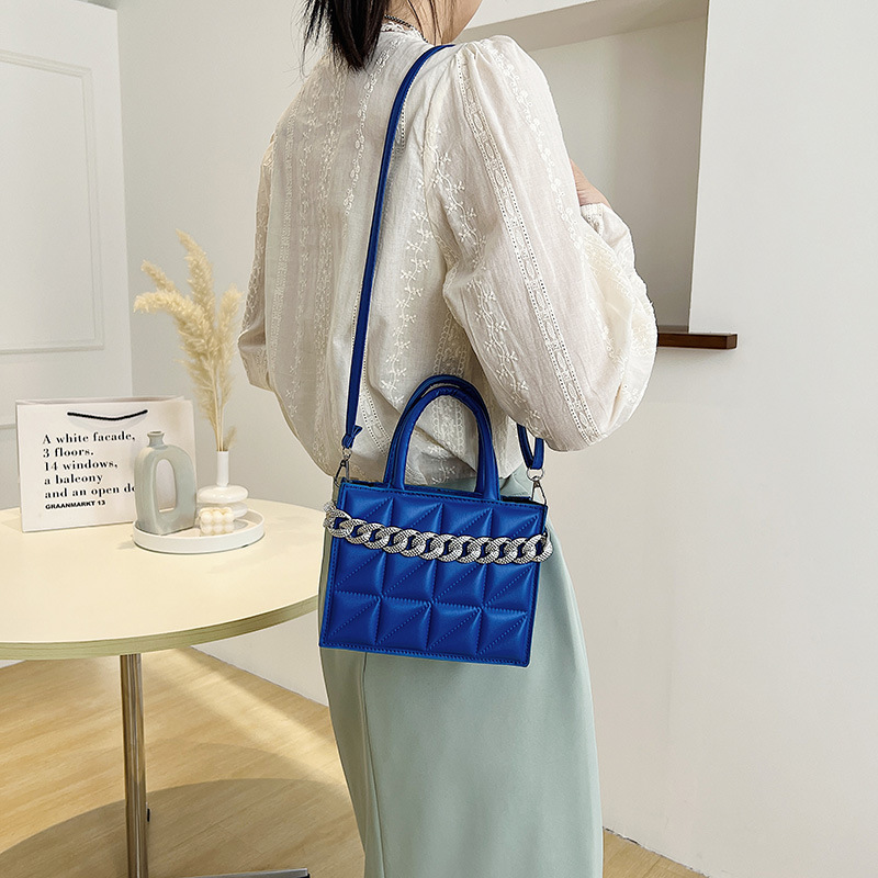 Chain Bag 2022 New Fashion Casual Trendy Portable Shoulder Women's Bag Western Style Crossbody Ins Small Solid Color Square Bag