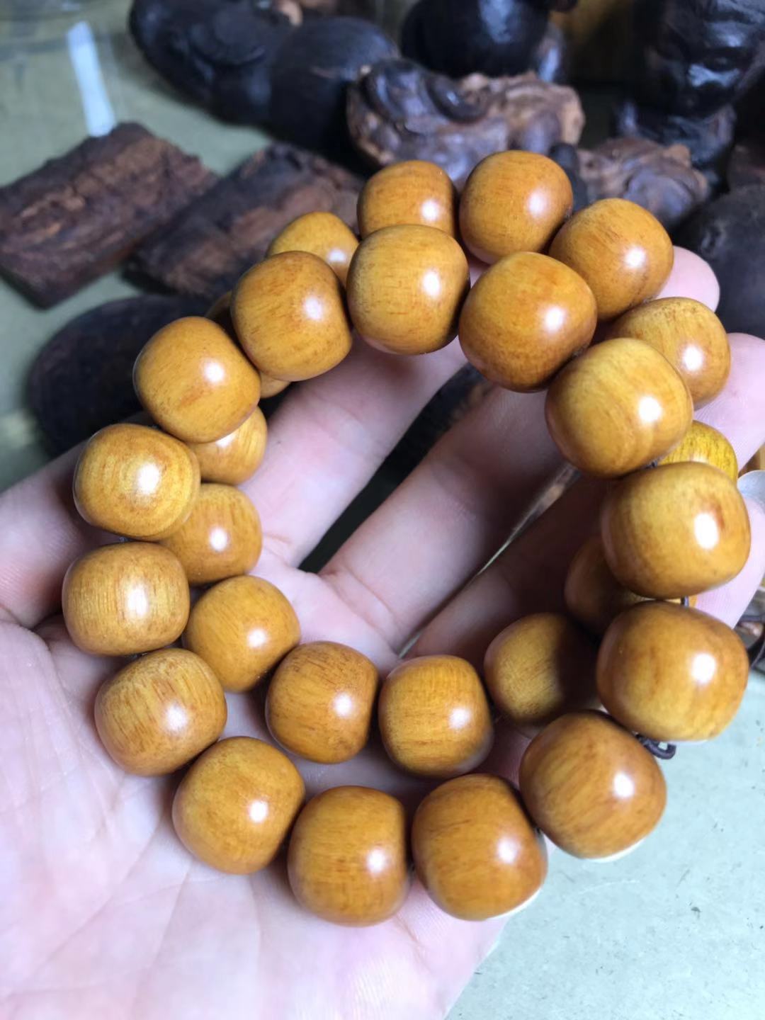 黄金药檀老山檀沉香老型珠手串 黄年糕玉化级 奇楠老料直播间