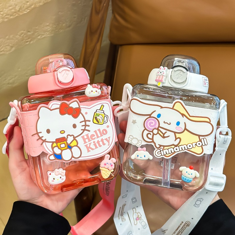 2024 New Water Cup Large Capacity Sanrio Plastic Cup Girl Personality Super Cute Cup Children's Kettle Kindergarten