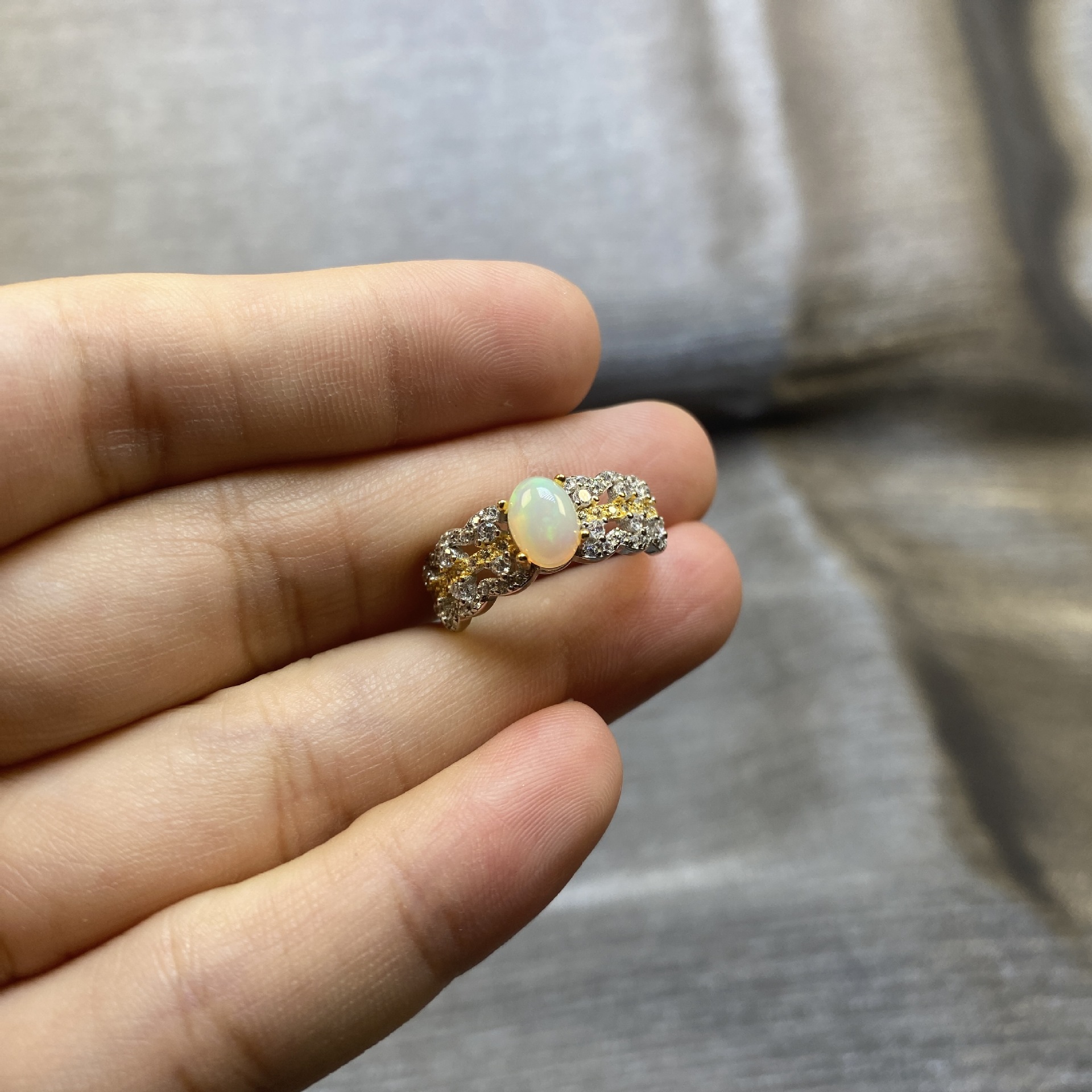 天然欧泊戒指戒指s925银活口戴妃款火彩好双色满钻主石5*7mm-阿里巴巴