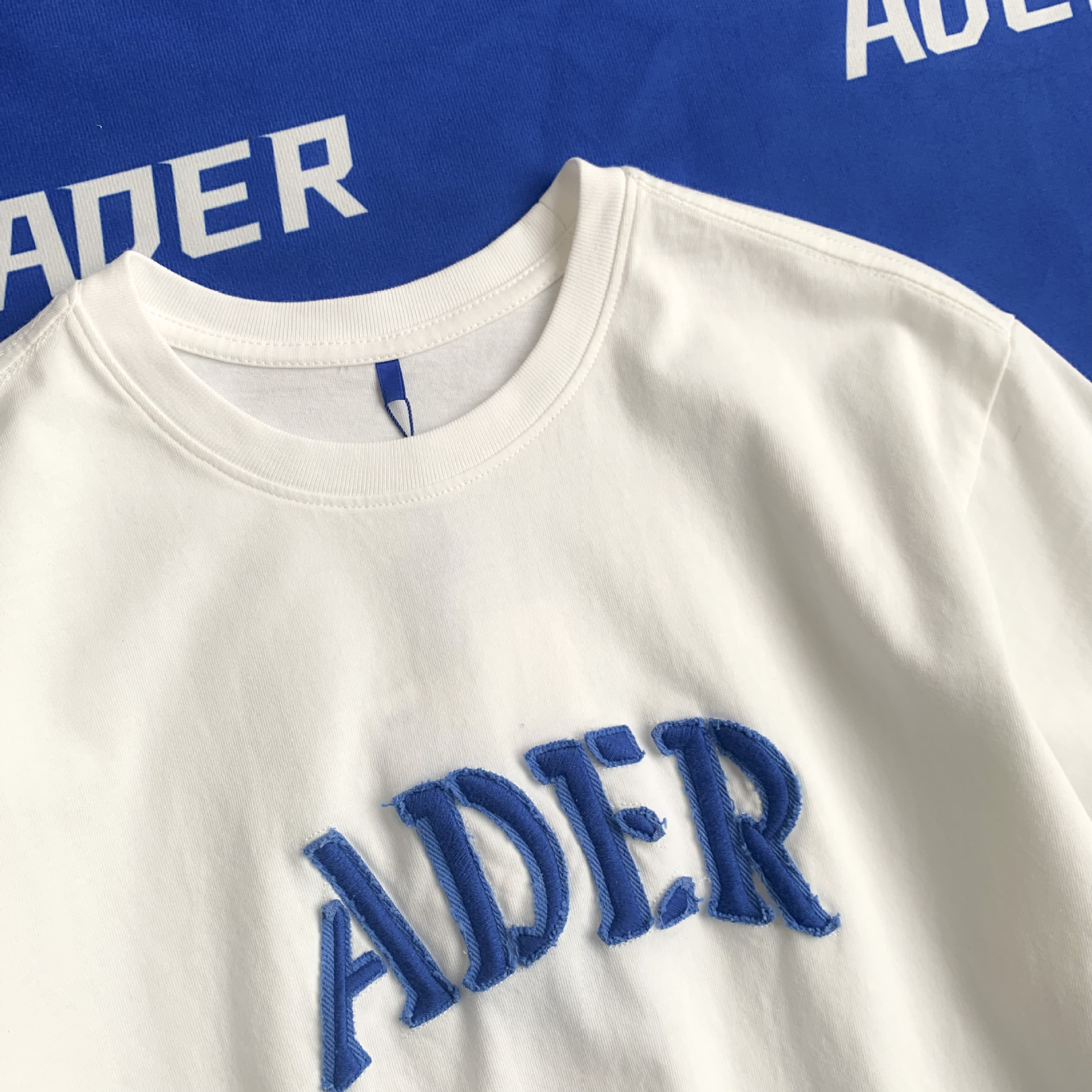 小众ader牛仔感刺绣水洗毛边字母短袖 情侣落肩韩版t恤男女半袖