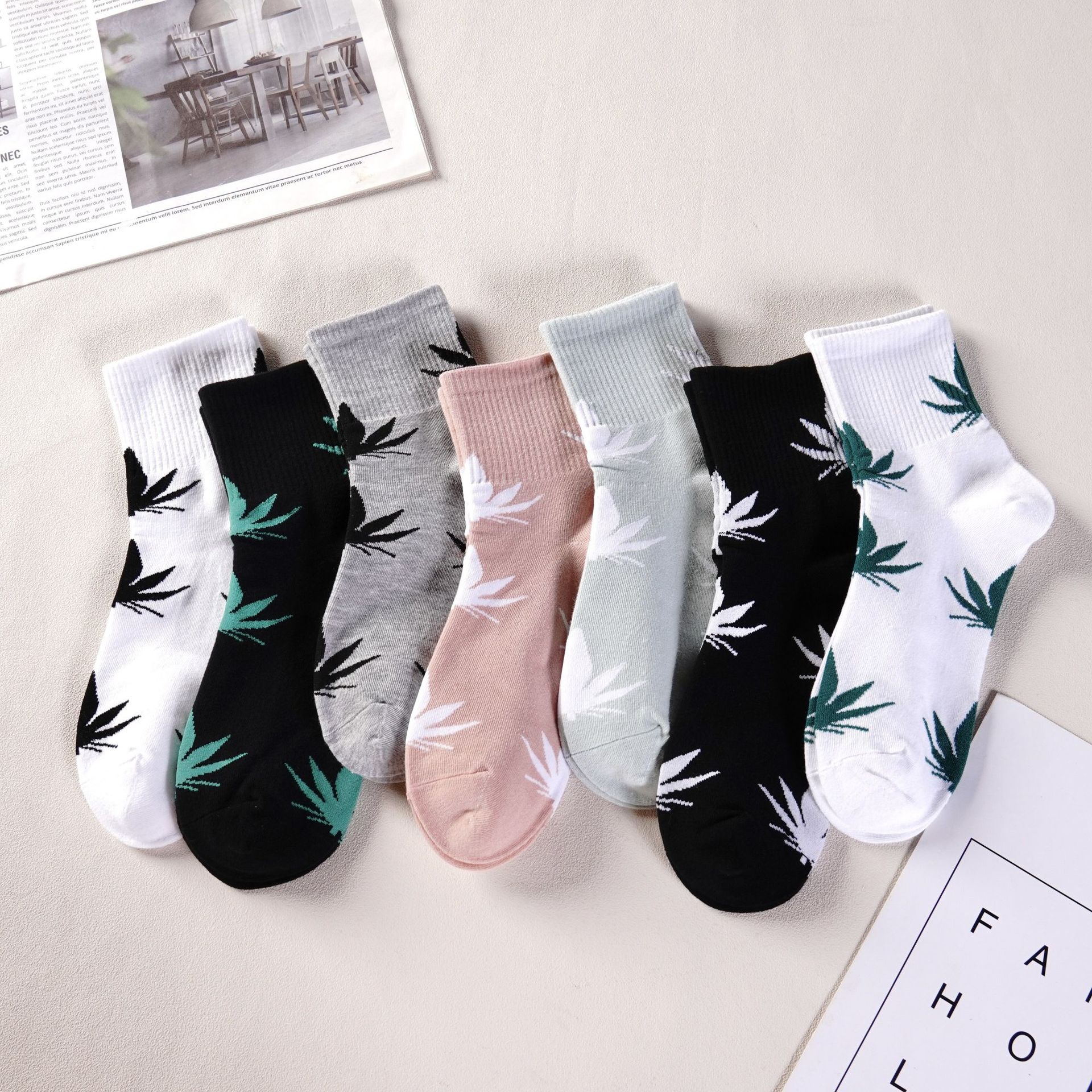 外贸枫叶袜子女四季中筒袜韩版ins潮袜网红透气吸汗百搭运动袜女