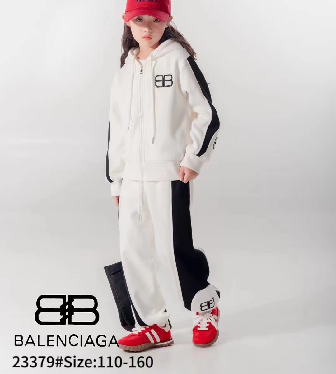 巴黎秋冬款新款女童热销儿童休闲卫衣套装中大童童装外套2件套