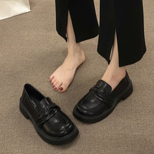 乐福鞋女2023年夏秋新款厚底粗跟单鞋潮时尚穿搭学院风低跟小皮鞋