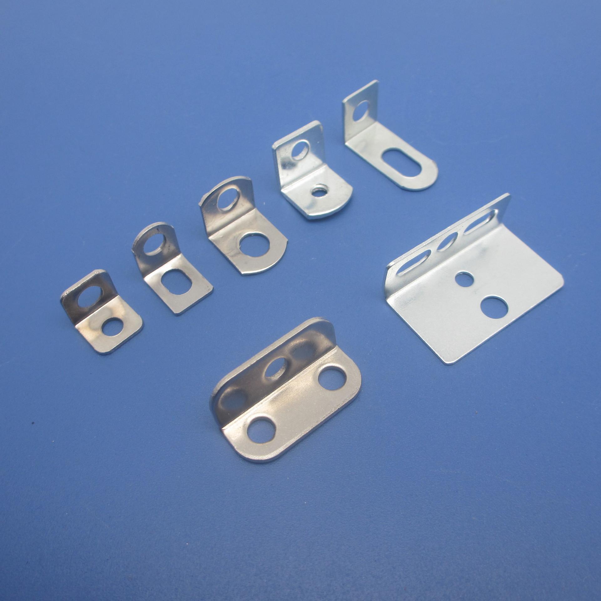 厂家直销l型片l形片 灯具安装固定件直角铁片不锈钢l形面板灯配件