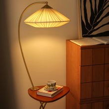 厂家直销落地灯客厅卧室立式高颜值设计感床头茶几复古灯