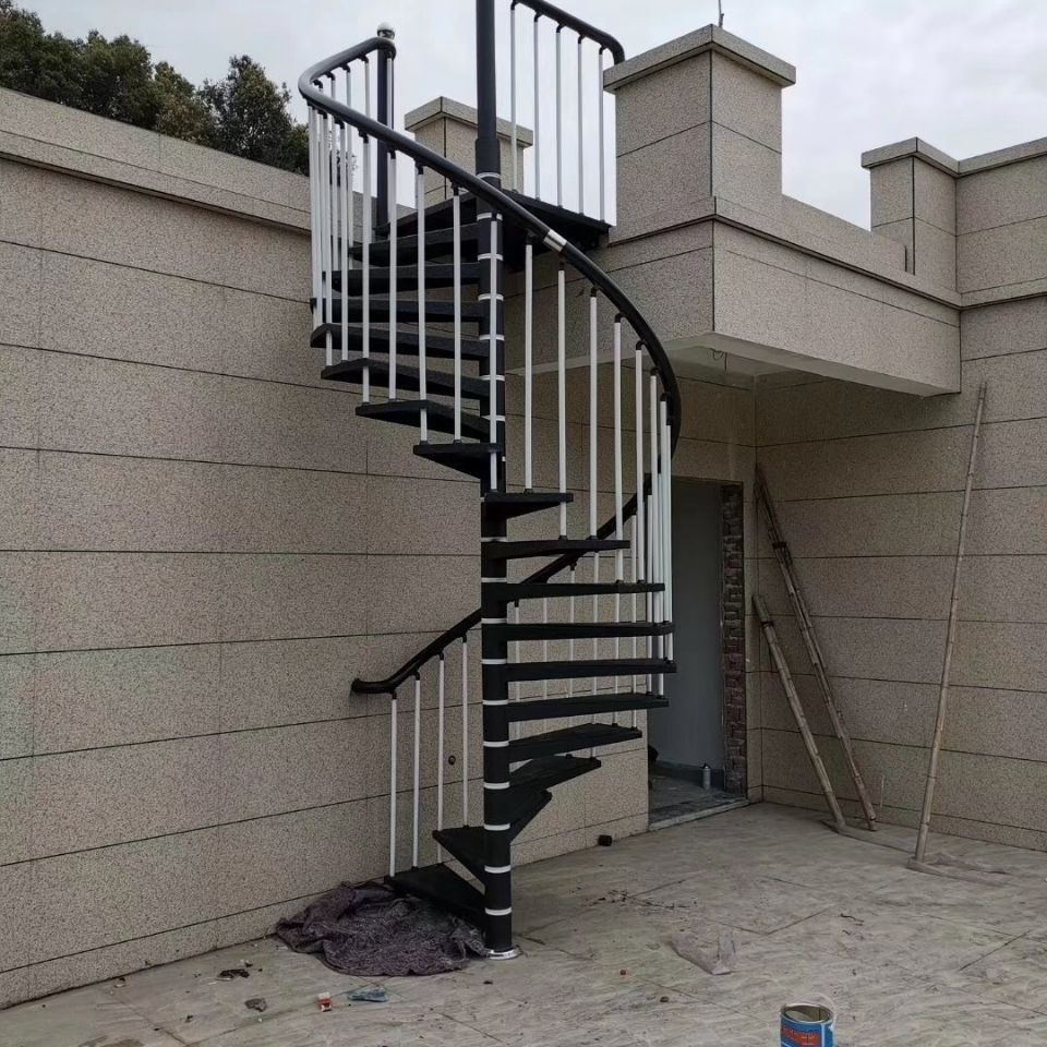 室外防滑楼梯旋转楼梯防滑花纹板楼梯阳台楼梯