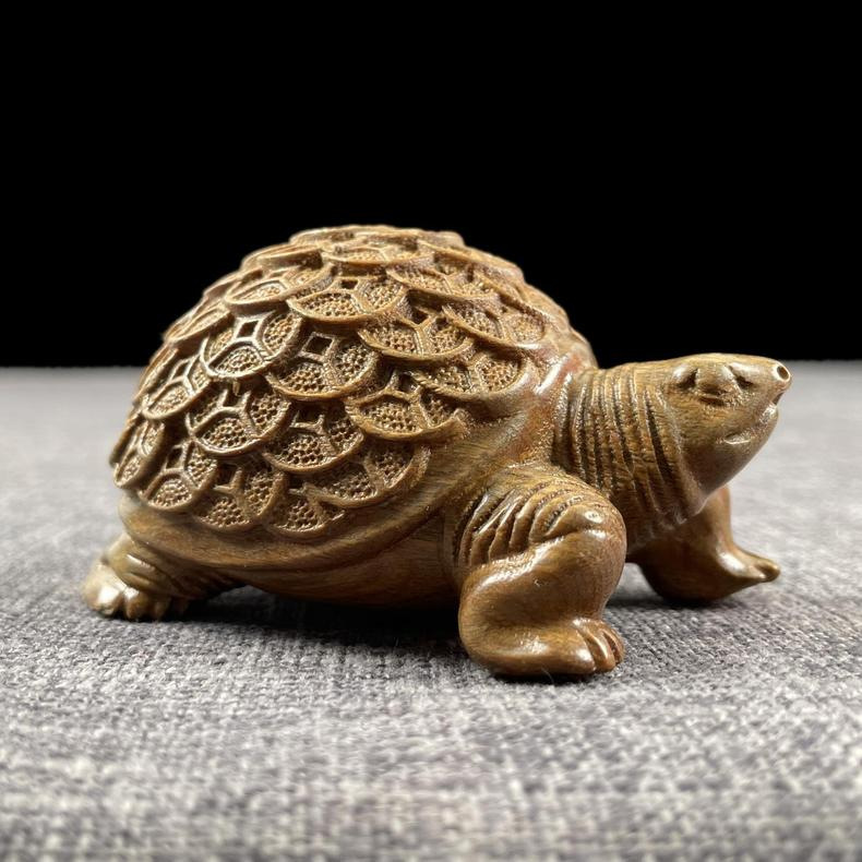 紫檀木雕金钱龟摆件木质绿檀乌龟男文玩把玩件汽车小摆件富甲天下