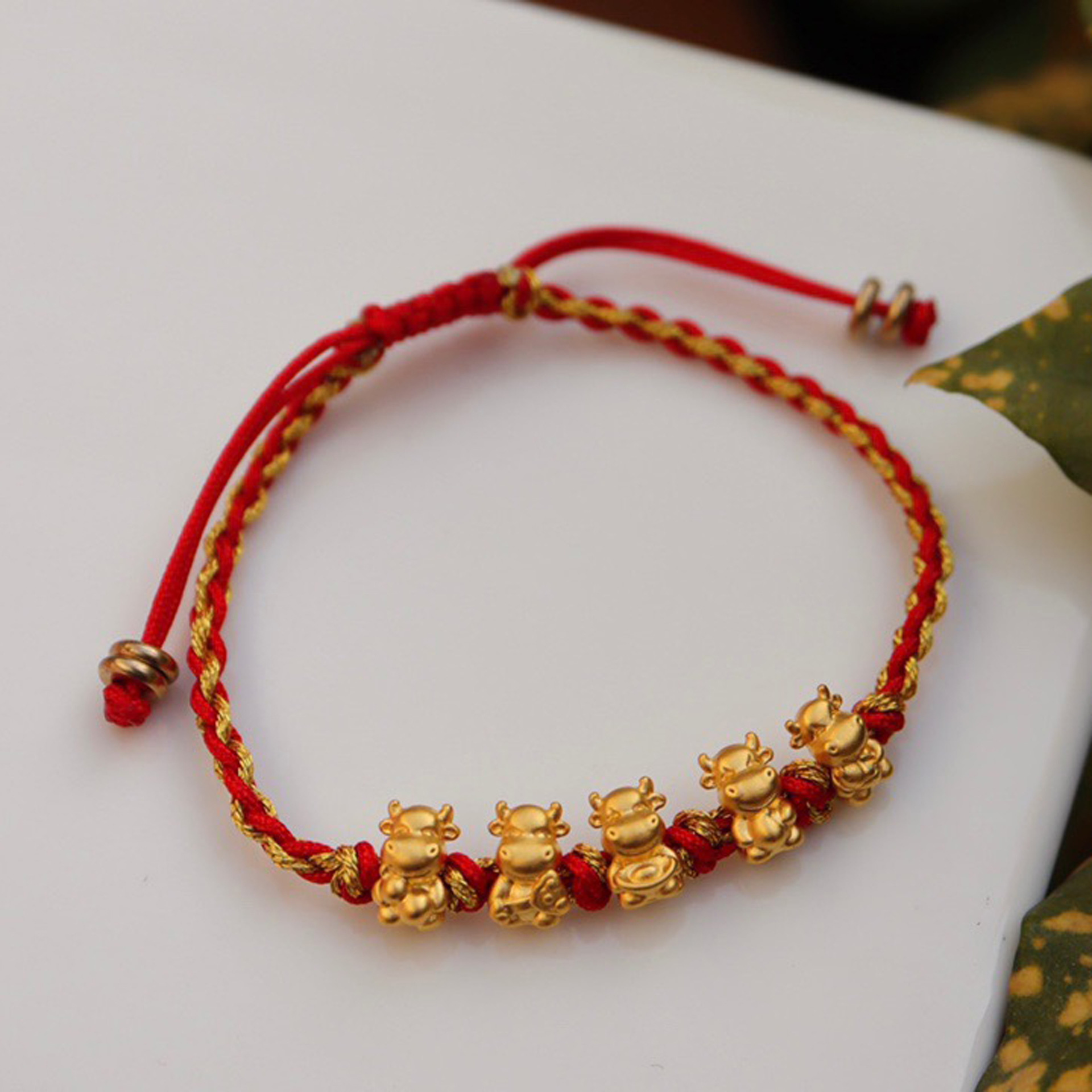 本命年五福金牛红绳手链足金999福牛手链牛气冲天千足金硬金红绳