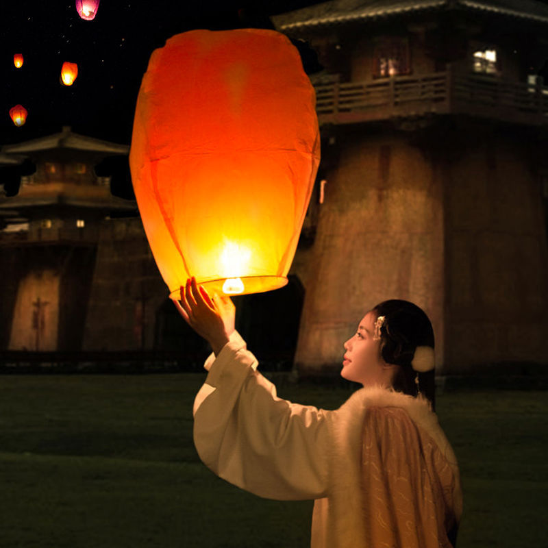 大号孔明灯批发阻燃蜡块天灯祝福许愿灯情人节爱情广场地摊货热卖