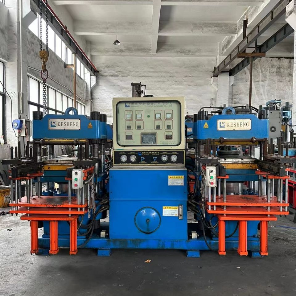 长期二手橡胶机械设备收售 科盛 200吨3rt平板硫化机一组