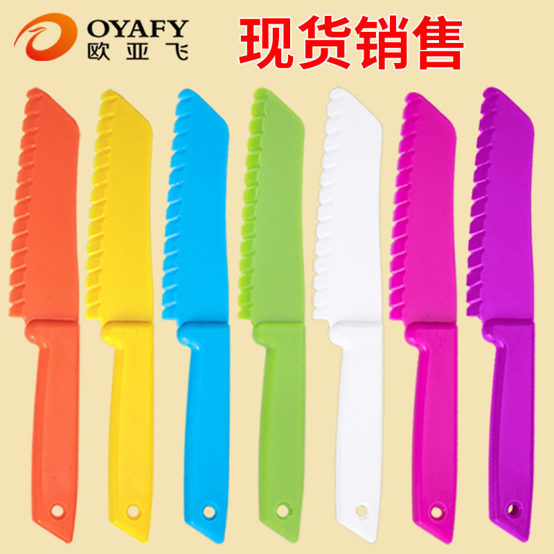 Children's Plastic Fruit Knife Wholesale Birthday Cake Stand Knife Cheese Dessert Bread Knife Melon and Fruit Peeling Toy Knife