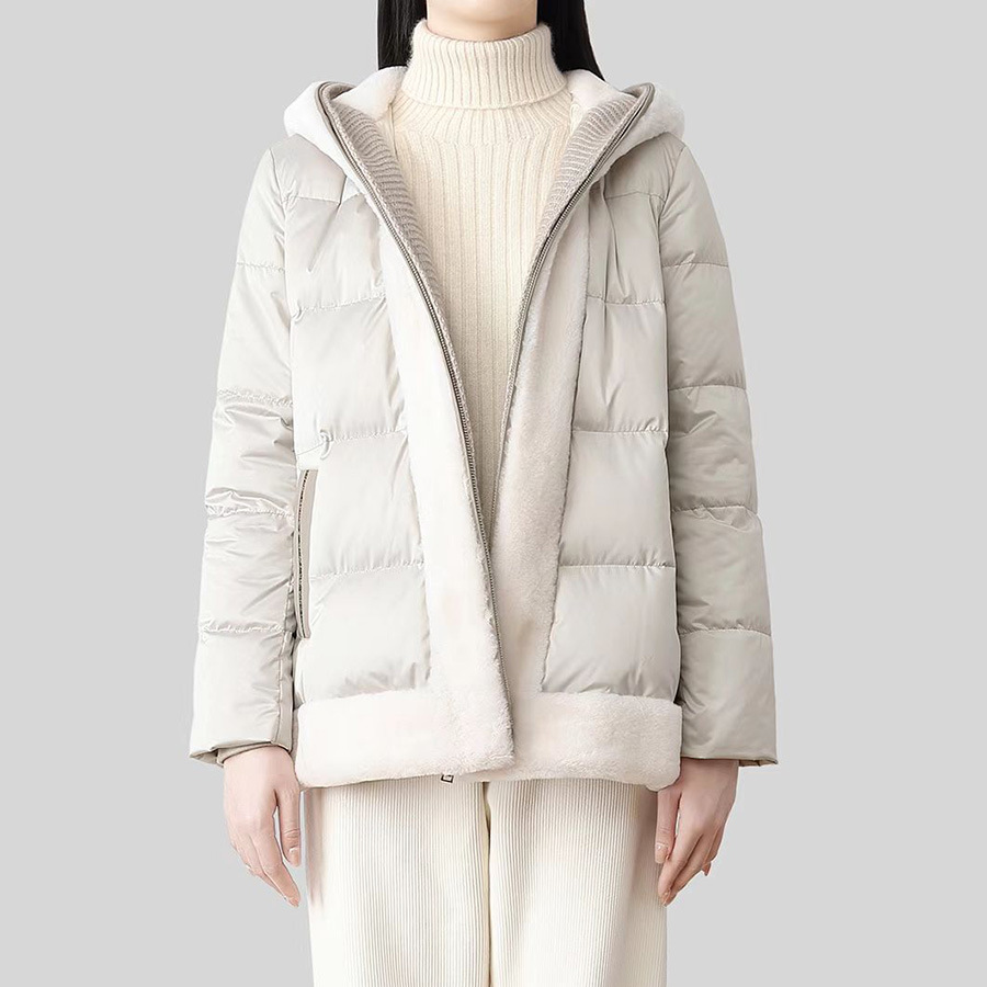 bc高端奢华鹅绒羽绒服女短款2024冬季拼皮毛一体保暖连帽时尚外套