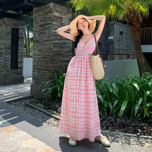 泰国旅行穿搭沙滩裙海边度假法式V领吊带连衣裙女夏季气质高级感