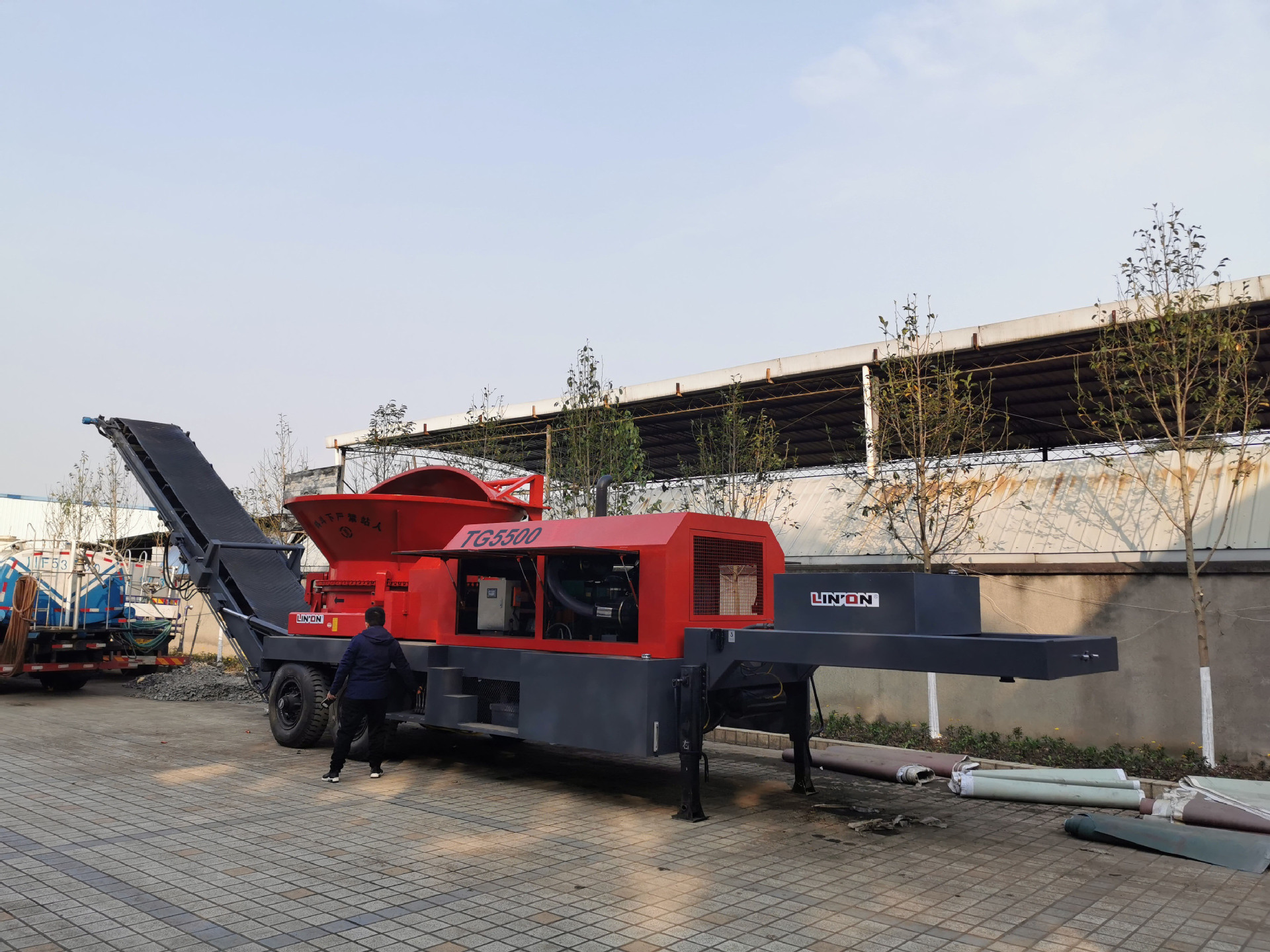 圆盘式树木粉碎机 德国linon tg500 tg5500e 树根粉碎机 碎木机