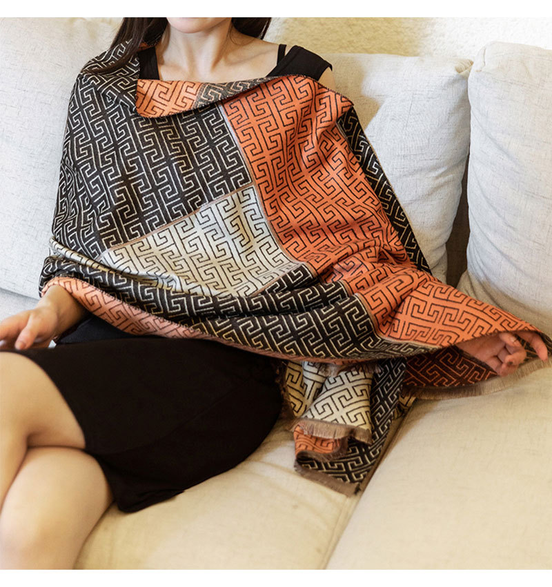 空调房办公室披风斗篷加厚大披肩夏保暖百搭秋冬季披肩围巾女两用