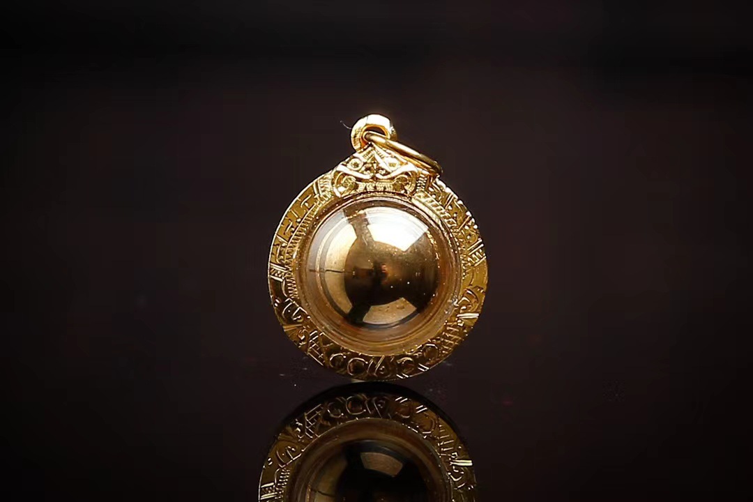 泰国佛牌 古巴习翁 龙婆史奥水银食珠 佛饰吊坠 吸前星