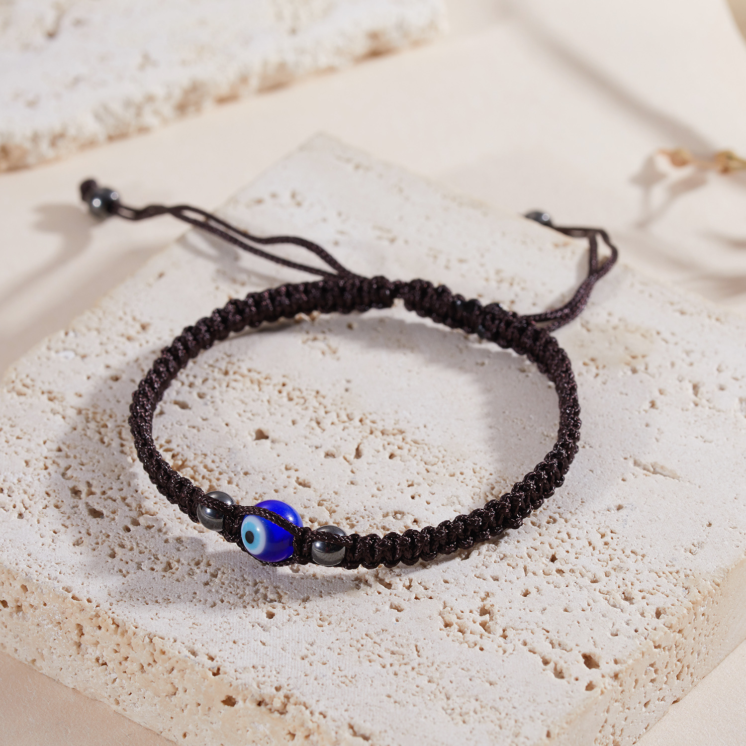 跨境速卖通新款百搭眼睛恶魔之眼圆珠蜡绳手工编织可调节手链批发