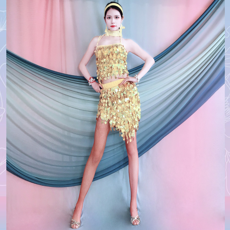 拉丁舞2024春夏新款练功服黄色亮片三件套露背性感舞台演出服成人