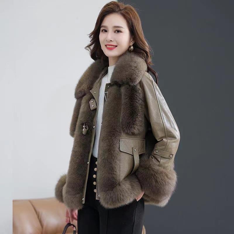 新款海宁仿狐狸毛皮草外套 女装短款仿真皮皮衣仿绵羊皮仿羽绒服