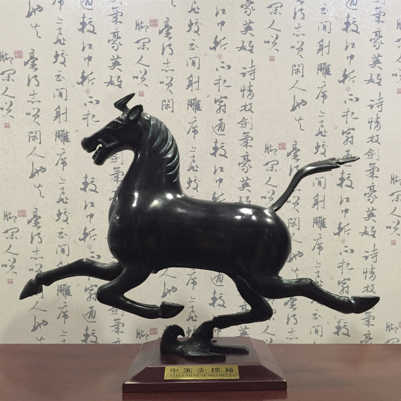 马踏飞燕 铜奔马 居家摆件 办公室摆件 小摆件艺术品 铜马 九翼虎