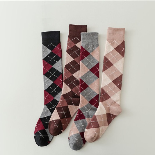 袜子女秋冬时尚苏格兰菱形格兔绒纱小腿袜ins潮日系菱格女长筒袜