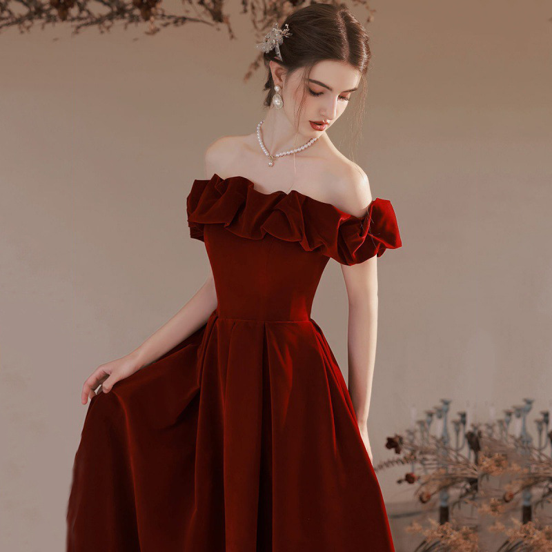 一字肩敬酒服2024新款新娘结婚订婚酒红色宫廷风礼服裙女平时可穿