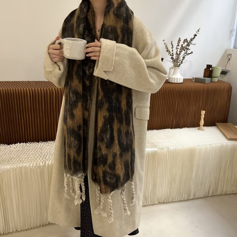 european and american style leopard jacquard cashmere scarf wholesale winter cross-border hand knotted tassel warm scarf shawl