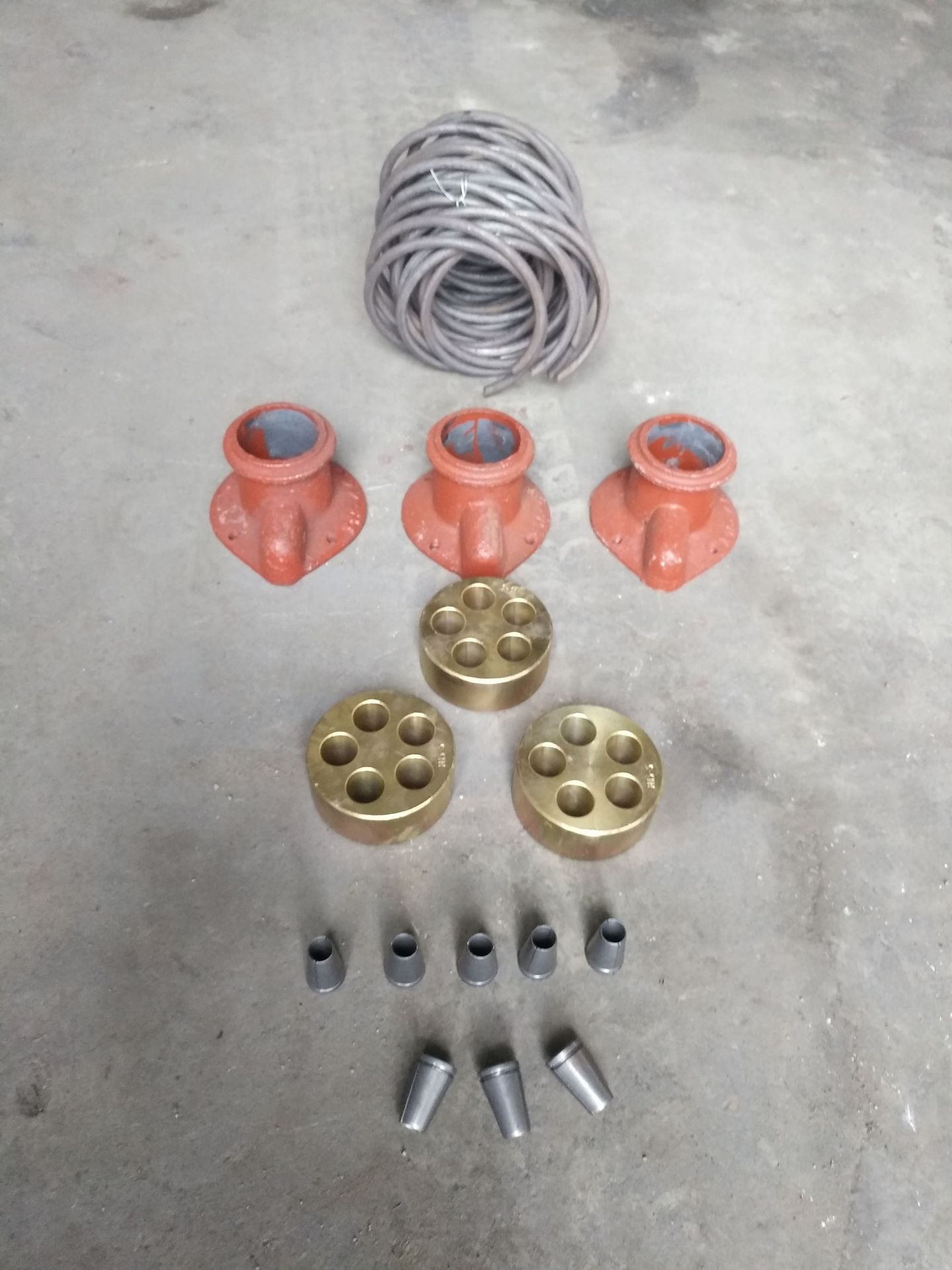 常规标准 锚具(4件套) 锚板 夹片 螺旋筋 锚垫板 柳州厂家