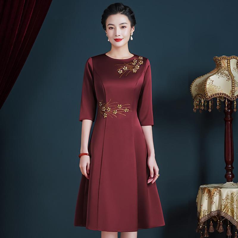 中腰高端气质女装通勤红色宫廷中长裙长款裙纯色服饰妈妈装连衣裙