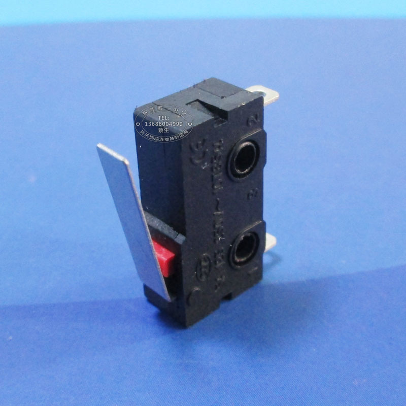 nc-c两脚常闭行程开关 20*10直柄16按下断电小型微动开关kw12-b-2