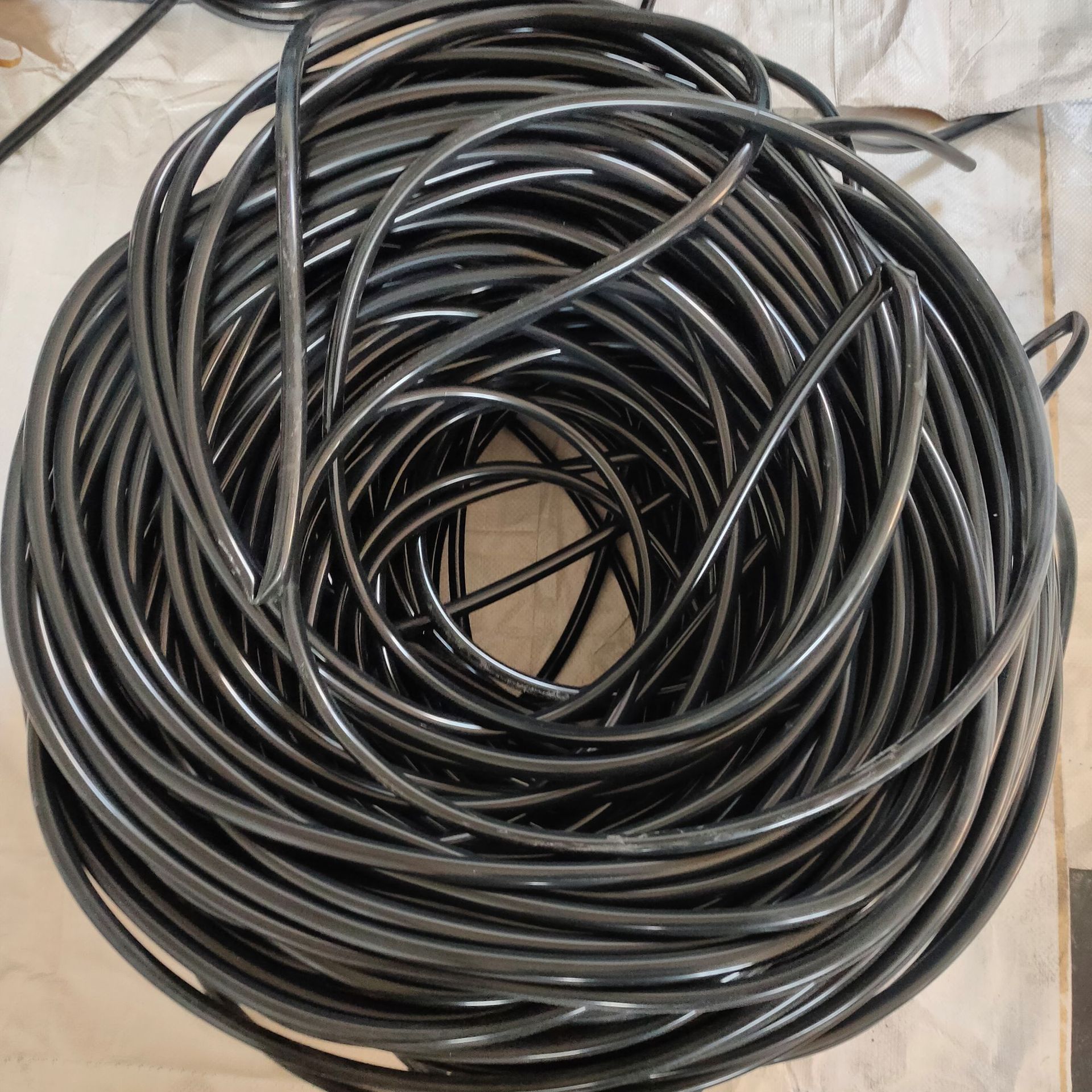 耐高温绝缘橡胶硅胶管 工业铂金橡胶管套抗老化黑色硅胶管