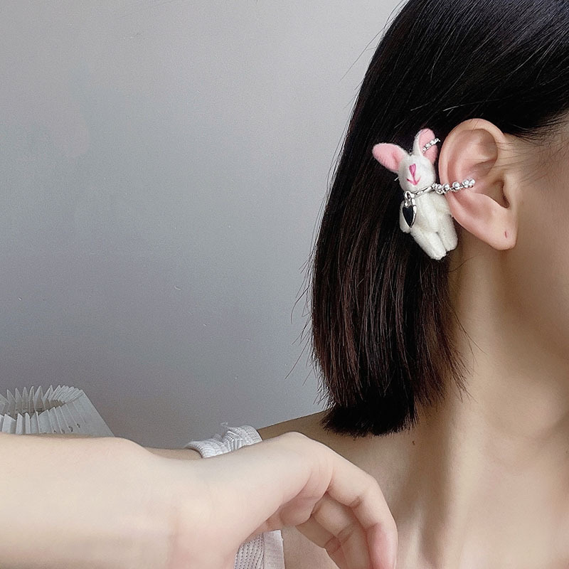ins风甜美可爱抱耳毛绒粉兔耳环耳夹小众设计感无耳洞耳骨夹女