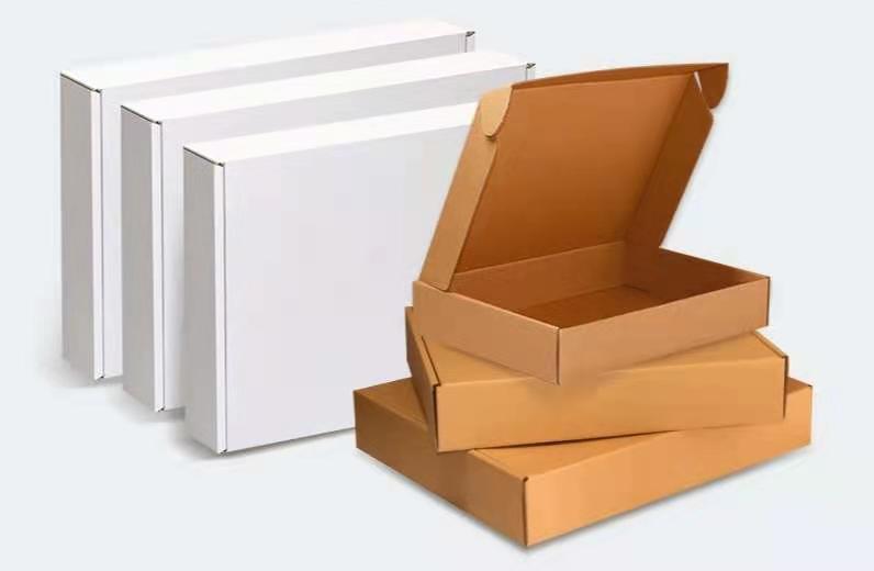 现货单坎e瓦飞机盒服装飞机盒外卖快递包装盒50个一件