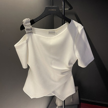 小众设计感不规则烫钻肩带收腰显瘦白色T恤2023夏新款时尚上衣ins