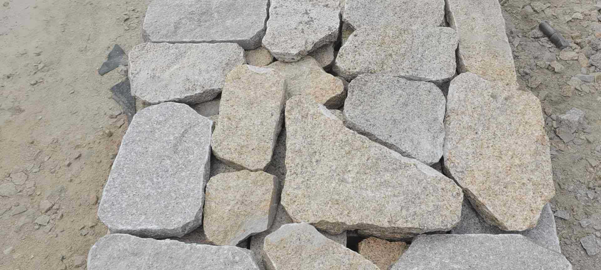 新品虾红黄锈石圆弧形自然面乱拼效果杠杠的