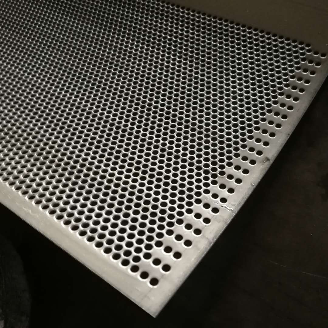 带孔铁板金属冲孔铁皮网眼穿孔镀锌1mm洞洞垫板加厚圆孔钢网片