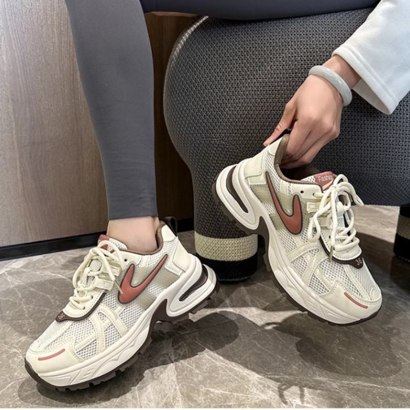 显脚小老爹鞋女款2024新款欧洲站春季厚底休闲鞋子透气轻便运动鞋