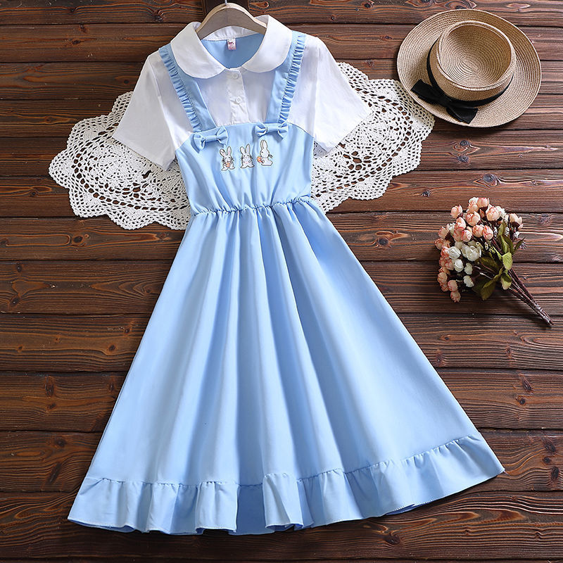 小女孩的裙子漂亮学生党软妹可爱日系12岁中大童13刺绣背带连衣裙