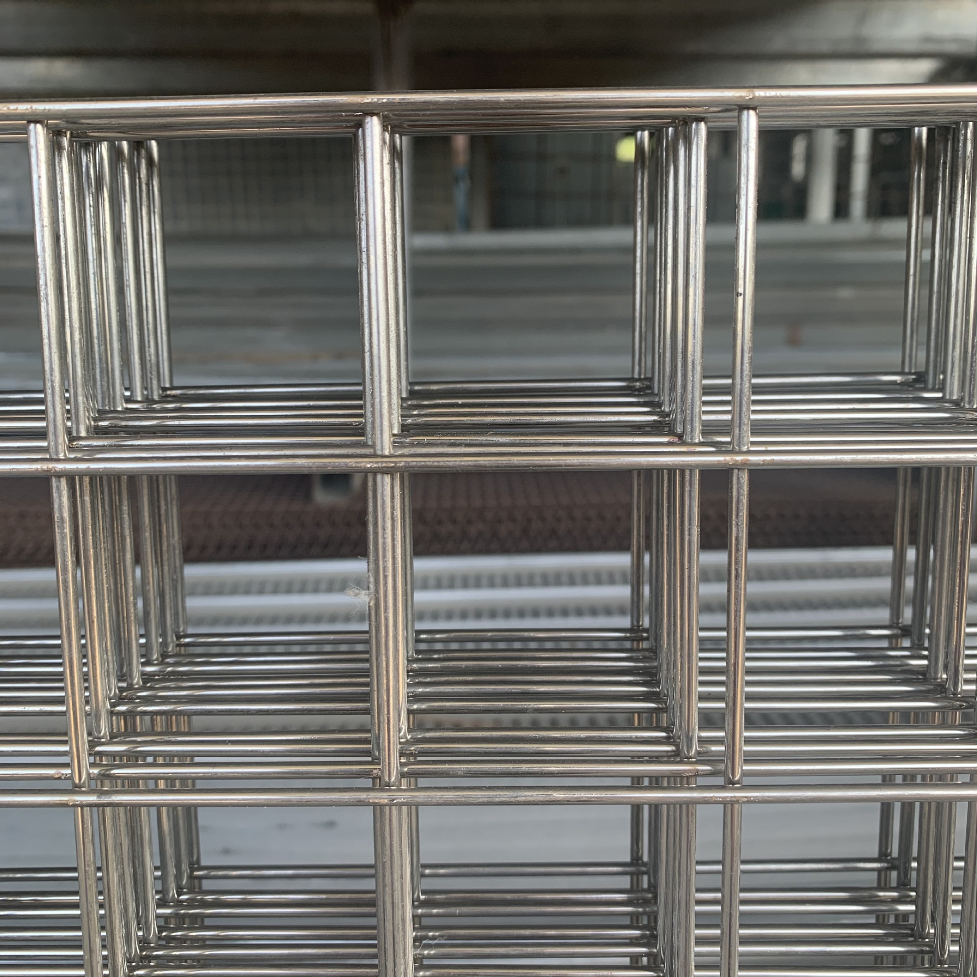 广东珠海镀锌碰焊网片地暖施工网方格养殖铁丝网方孔钢丝网